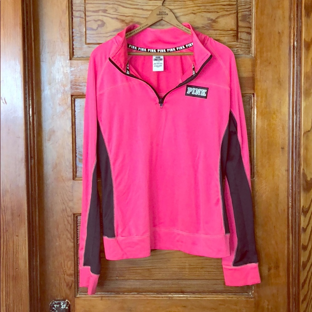 VICTORIA'S SECRET ULTIMATE 1/4 ZIP UP LIKE NEW